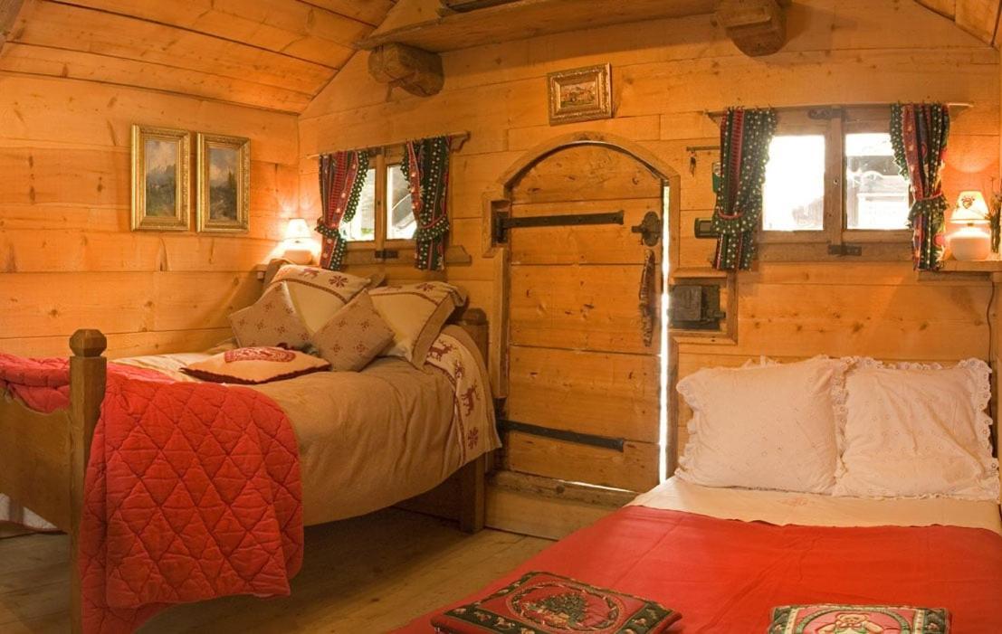 Hotel Les Chalets De Philippe Avec Jacuzzis Privatifs Chamonix ภายนอก รูปภาพ