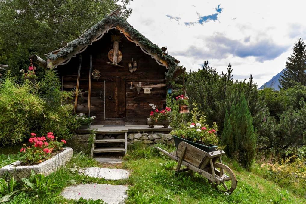 Hotel Les Chalets De Philippe Avec Jacuzzis Privatifs Chamonix ภายนอก รูปภาพ